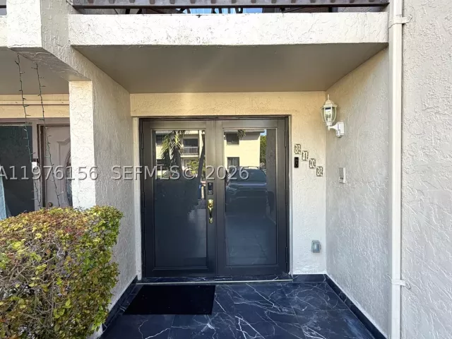 Продажа дома по адресу 8408 NW 8th St 8408 - фото 8879293