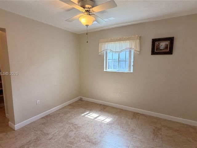 Продажа дома по адресу 4161 SW 97th Pl - фото 7515432