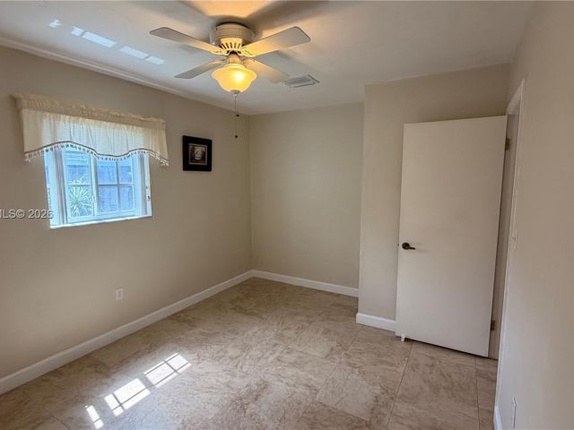 Продажа дома по адресу 4161 SW 97th Pl - фото 7515433