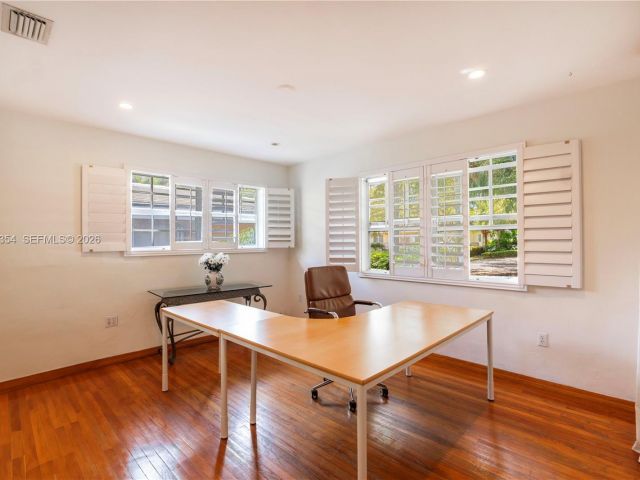 Дом в аренду по адресу 1449 Baracoa Ave - фото 7470976