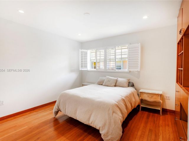 Дом в аренду по адресу 1449 Baracoa Ave - фото 7470977