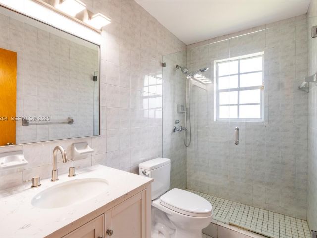 Дом в аренду по адресу 1449 Baracoa Ave - фото 7470978