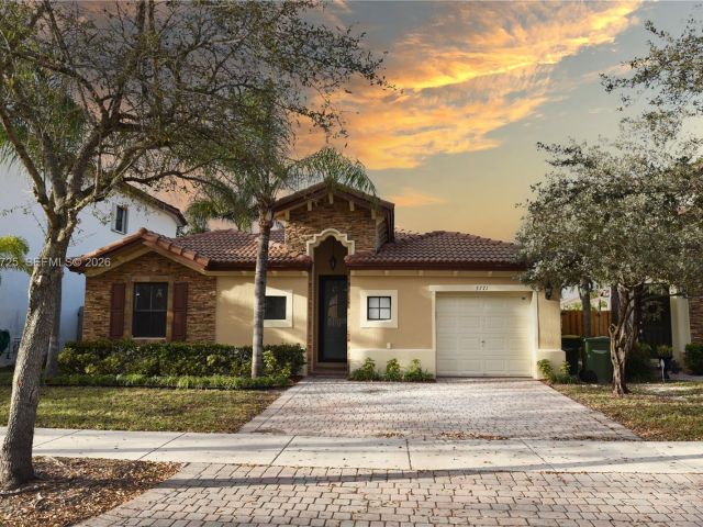 Продажа дома по адресу 3771 SE 5th Ct - фото 7459841