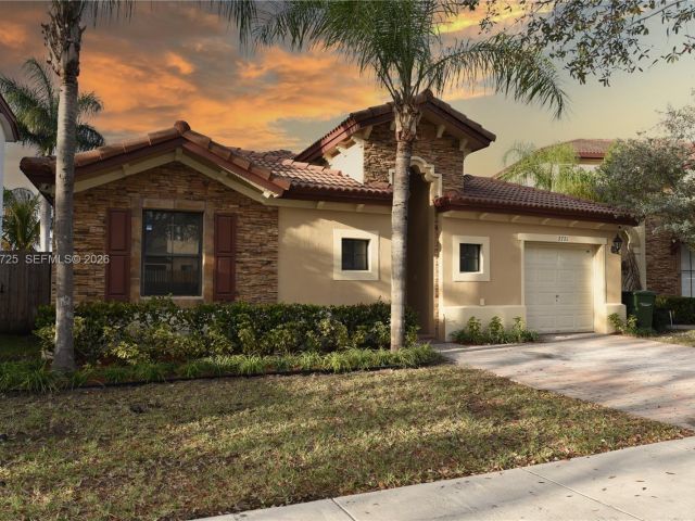 Продажа дома по адресу 3771 SE 5th Ct - фото 7459843