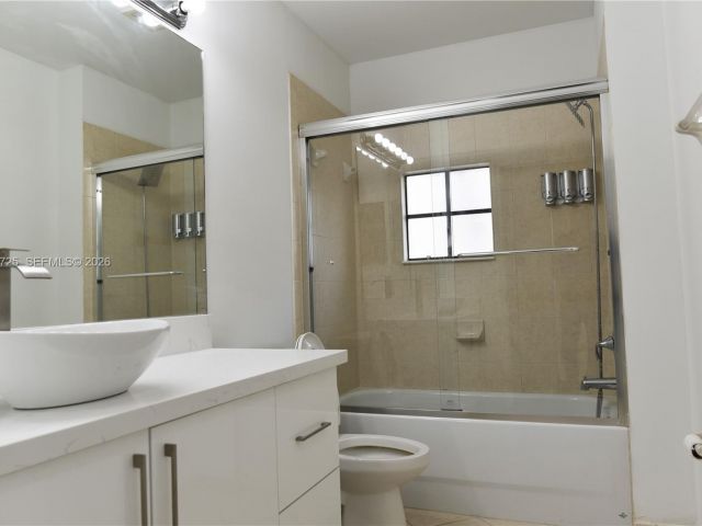 Продажа дома по адресу 3771 SE 5th Ct - фото 7459858