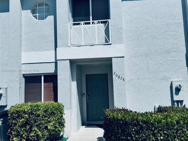 Дом в аренду по адресу 20875 NW 4th St - фото 7454719