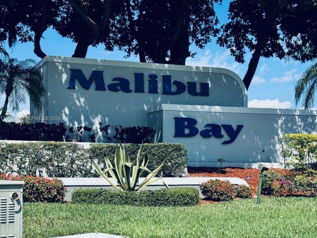 Дом в аренду по адресу 20875 NW 4th St - фото 7454734