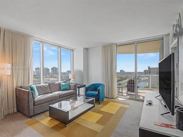 Продажа квартиры # - фото 7495084