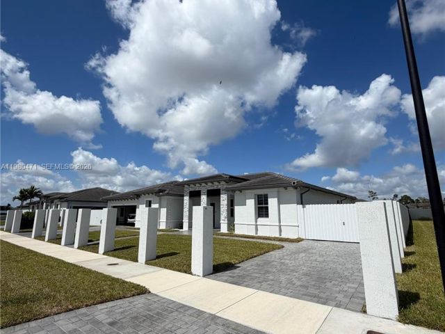 Дом в аренду по адресу 16751 SW 291st Ter 16751 - фото 7459787