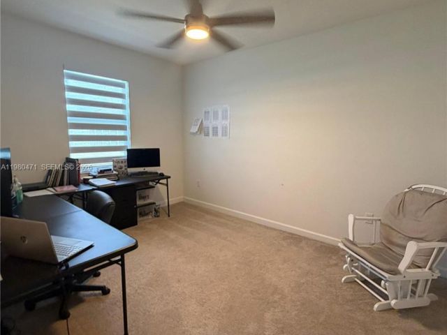 Дом в аренду по адресу 16751 SW 291st Ter 16751 - фото 7459805