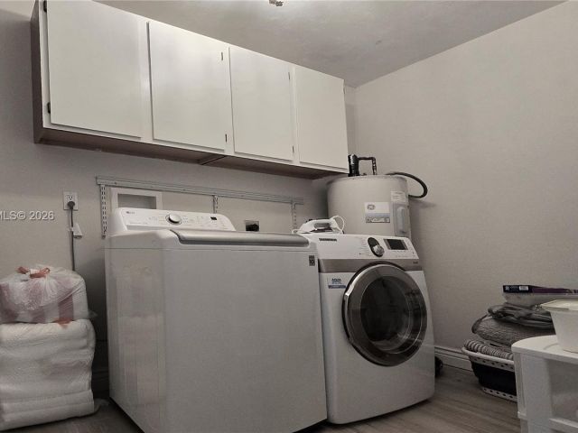 Дом в аренду по адресу 909 SW 9th Ave - фото 7453286