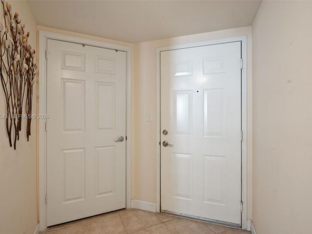 Продажа квартиры #1402 - фото 7498329