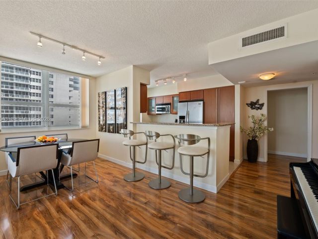 Продажа квартиры #1402 - фото 7498340