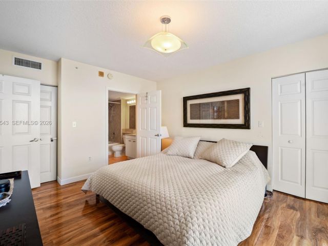 Продажа квартиры #1402 - фото 7498343