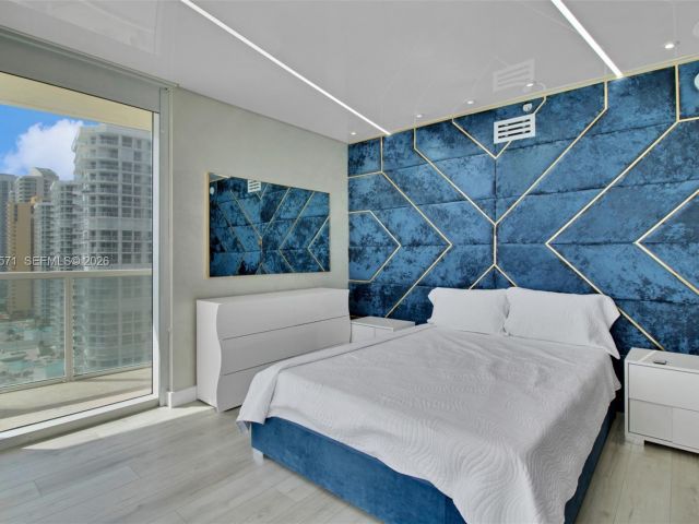 Квартира в аренду номер2002 - фото 7486576