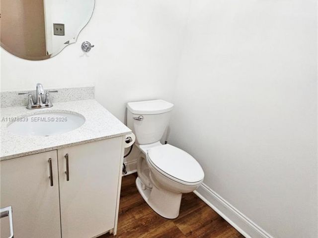 Дом в аренду по адресу 3950 ESTEPONA AVE 6-D-6 - фото 7484962