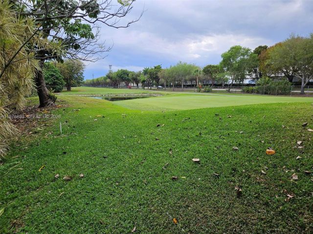 Дом в аренду по адресу 3950 ESTEPONA AVE 6-D-6 - фото 7484964