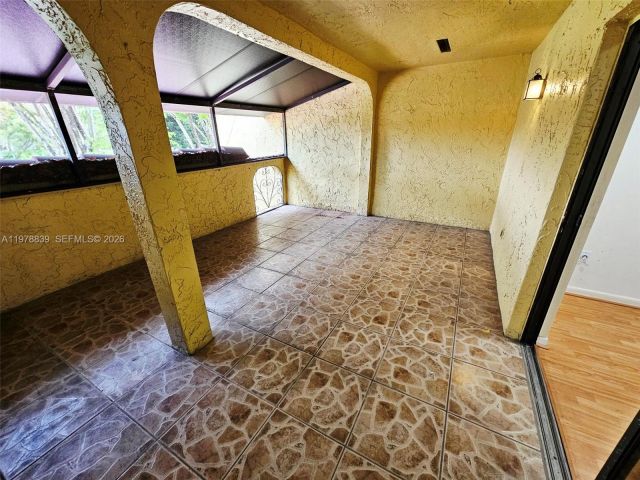 Дом в аренду по адресу 3950 ESTEPONA AVE 6-D-6 - фото 7484970