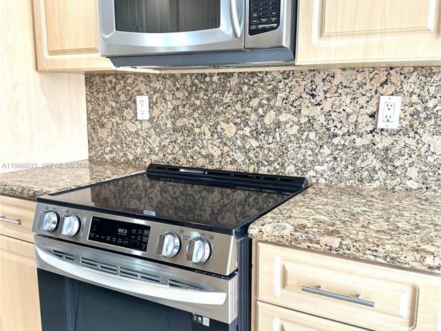 Продажа квартиры #2411 - фото 7495356