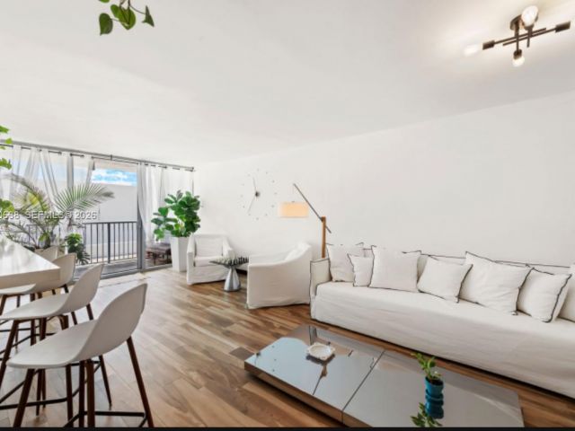 Продажа квартиры #504 - фото 7504225