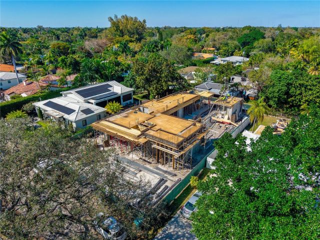 Продажа дома по адресу 739 NE 111th St - фото 7484032