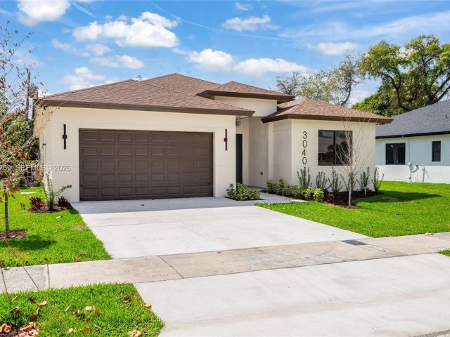 Продажа дома по адресу 3040 NW 24th St - фото 7482490