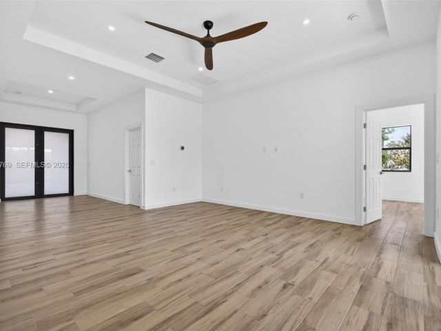 Продажа дома по адресу 3040 NW 24th St - фото 7482499