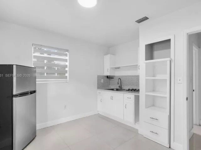 Продажа дома по адресу 1210 N 71st Ave - фото 7473228