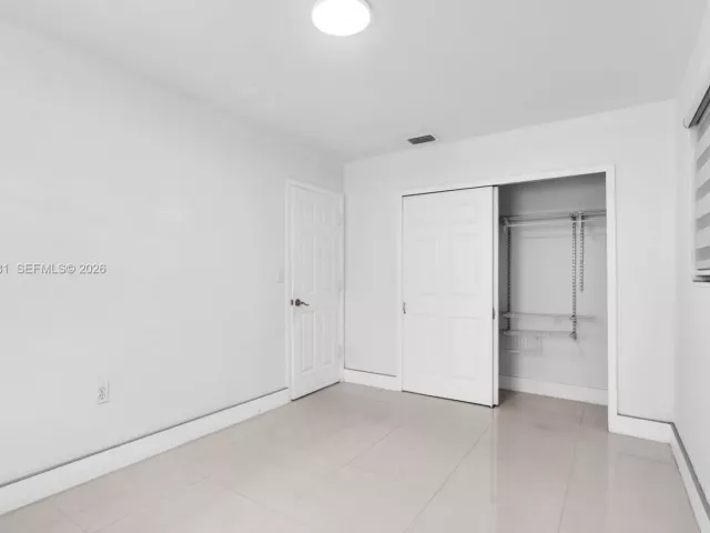 Продажа дома по адресу 1210 N 71st Ave - фото 7473231