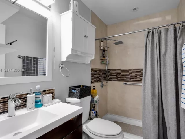 Продажа дома по адресу 1210 N 71st Ave - фото 7473235