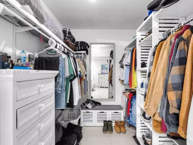 Продажа дома по адресу 1210 N 71st Ave - фото 7473236