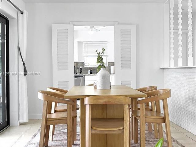 Продажа дома по адресу 151 SE 9th Ct - фото 7520564