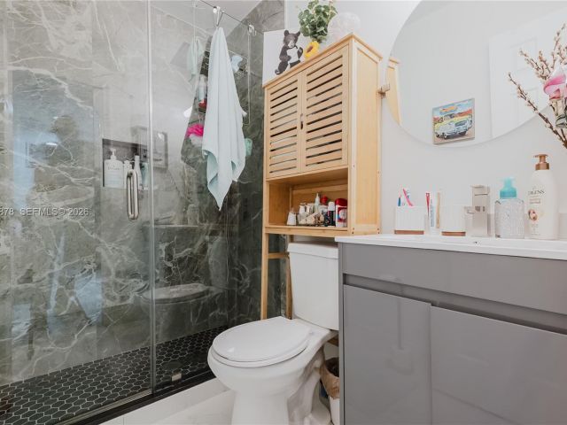 Продажа дома по адресу 2621 SW 12th Ter - фото 7482294