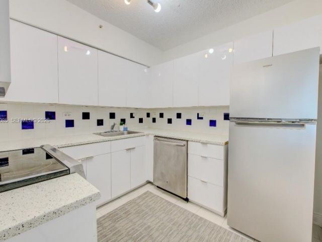 Квартира в аренду номер528S - фото 7508062