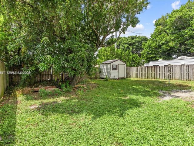 Дом в аренду по адресу 2118 Cleveland St - фото 7473123