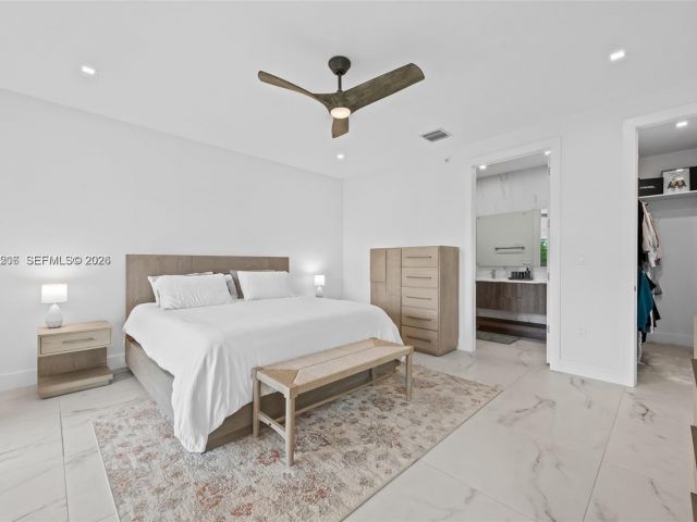 Дом в аренду по адресу 1056 N Victoria Park Rd - фото 7482009