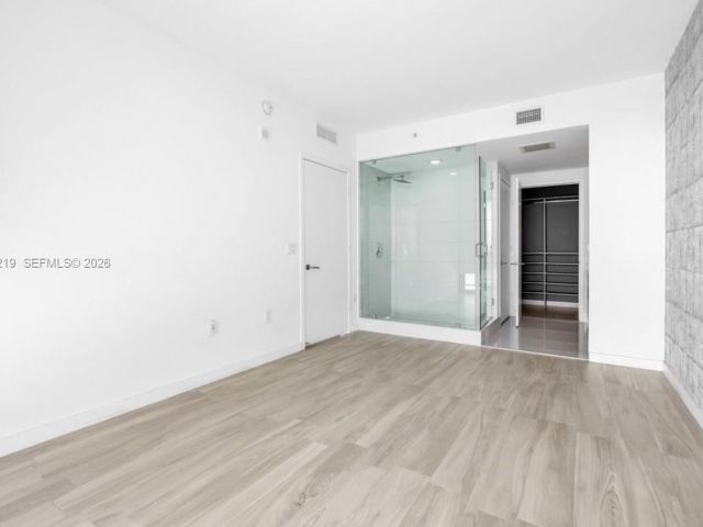 Квартира в аренду номер3907 - фото 7493332