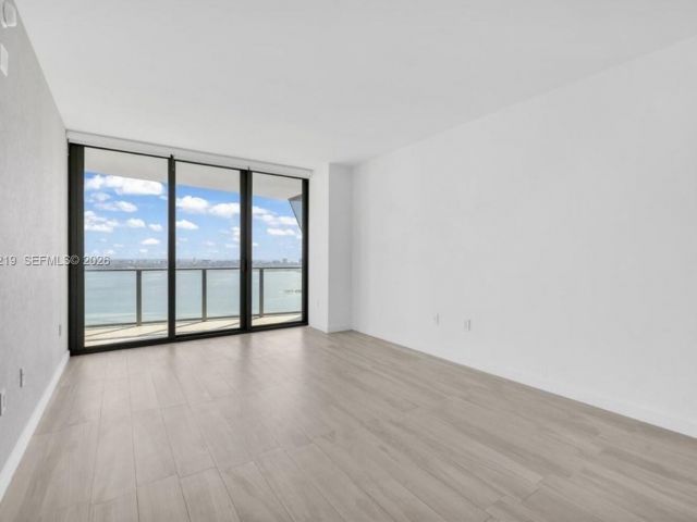 Квартира в аренду номер3907 - фото 7493340