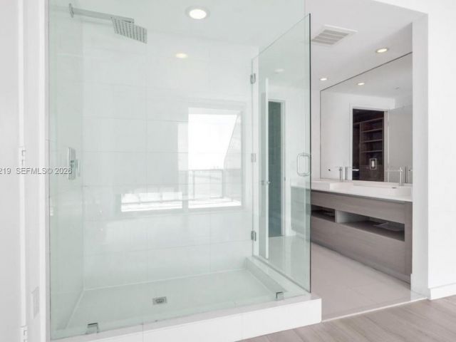 Квартира в аренду номер3907 - фото 7493347