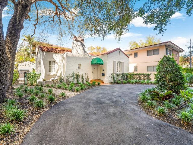 Продажа дома по адресу 311 Navarre Ave - фото 7531527