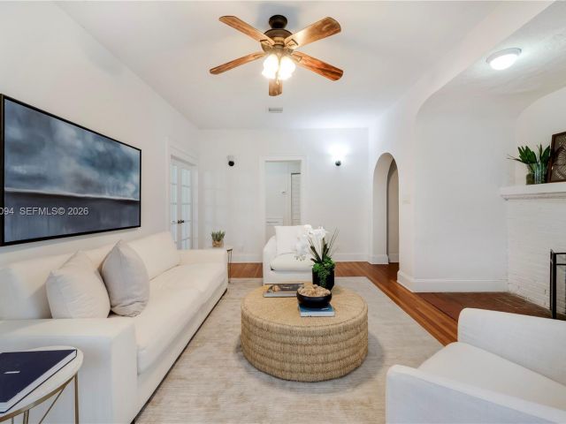 Продажа дома по адресу 311 Navarre Ave - фото 7531532