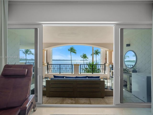 Продажа квартиры #5222 - фото 7516815