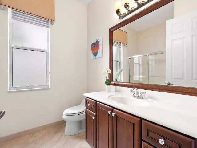 Продажа дома по адресу 7011 Isla Vista Drive - фото 8016884