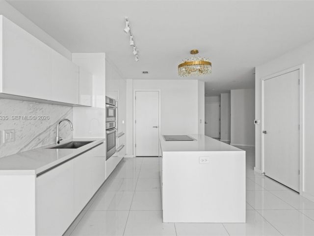 Продажа квартиры #2200 - фото 7487979