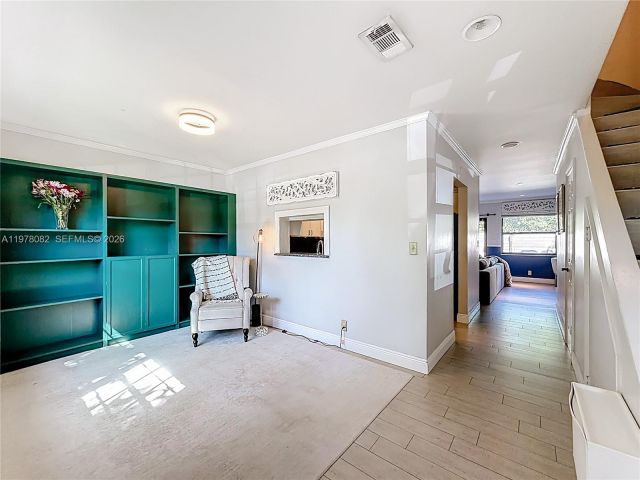 Дом в аренду по адресу 2128 NE 9th Ave - фото 7451449