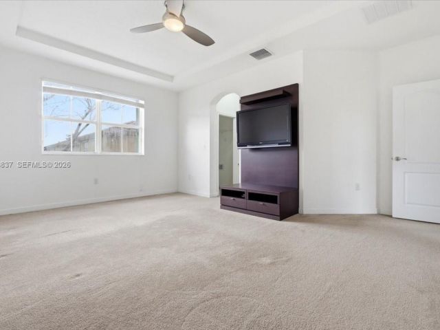 Продажа дома по адресу 8730 NW 110th Ave - фото 7536055