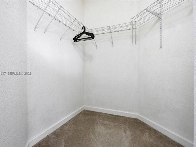 Продажа дома по адресу 8730 NW 110th Ave - фото 7536058