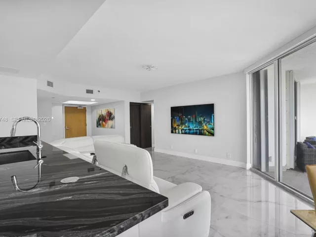 Продажа квартиры #738 - фото 7492441