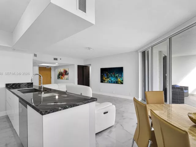 Продажа квартиры #738 - фото 7492426