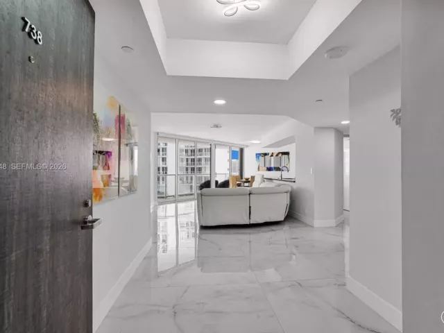 Продажа квартиры #738 - фото 7492428